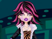 Monster High Draculaura Dress Up Game
